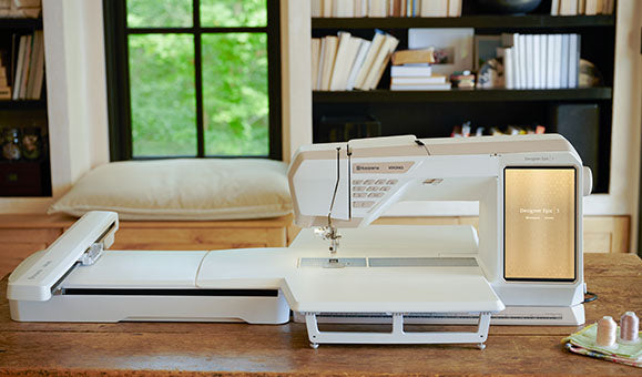 Husqvarna Viking - Designer Epic 3 with Embroidery Unit