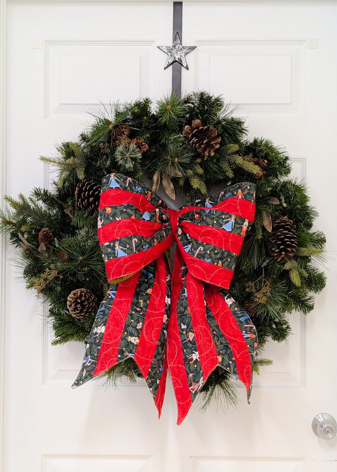 Giant Quilted Bow Workshop *with Kit and Longarm Service!* 2 Part - Sat. Nov 8 *and* Sun. Nov 9, 9am to 12pm each day