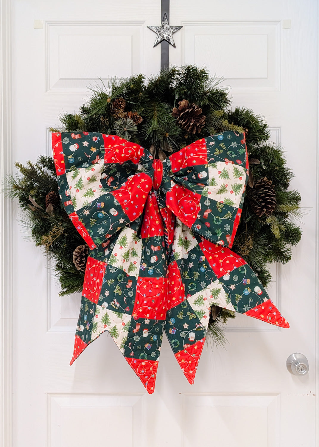 Giant Quilted Bow Workshop *with Kit and Longarm Service!* 2 Part - Sat. Nov 8 *and* Sun. Nov 9, 9am to 12pm each day