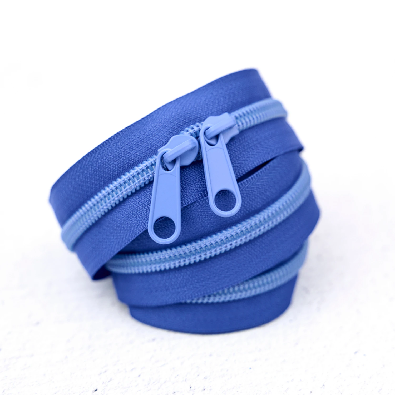 Renaissance 30" Double Pull Handbag Zipper, Blue Bolt